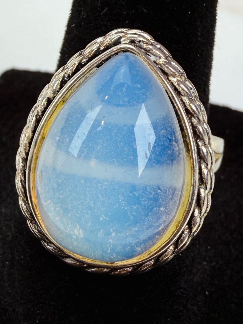 Beautiful moonstone ring stamped silver 925 ring size 7 3/4